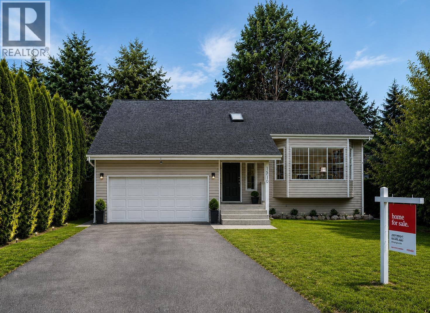 1510 Macdonald Place, Squamish, British Columbia  V0N 1H0 - Photo 2 - R3139980