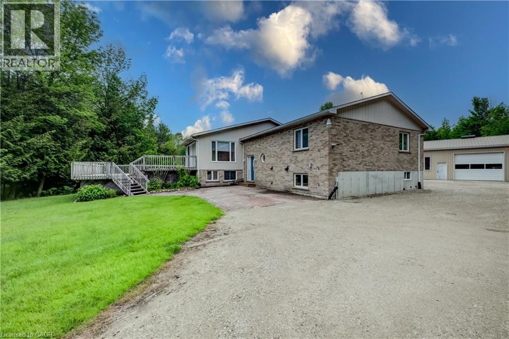 7298 Sideroad 8 W