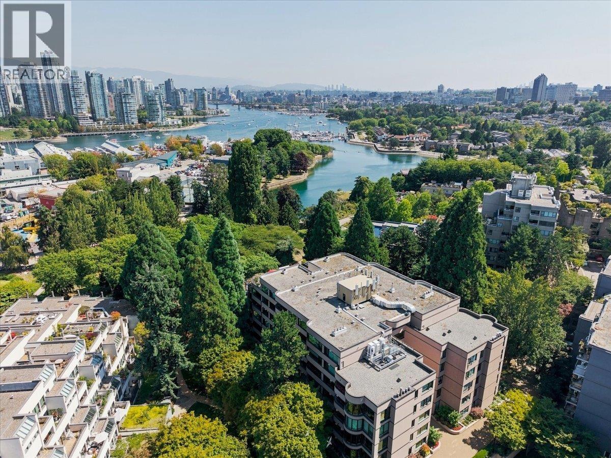 43 1425 Lamey's Mill Road, Vancouver, British Columbia V6H 3W2 - Photo 4 - R3154060