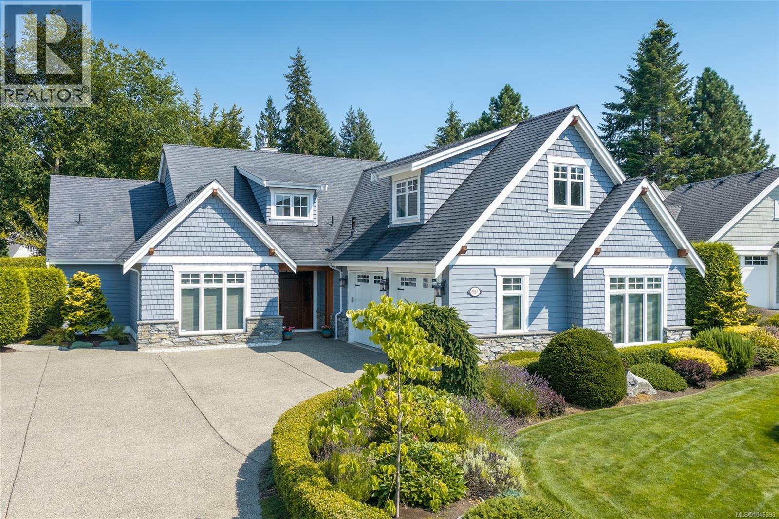 983 Bluffs Dr, Qualicum Beach, British Columbia  V9K 0A2 - Photo 1 - 1046390