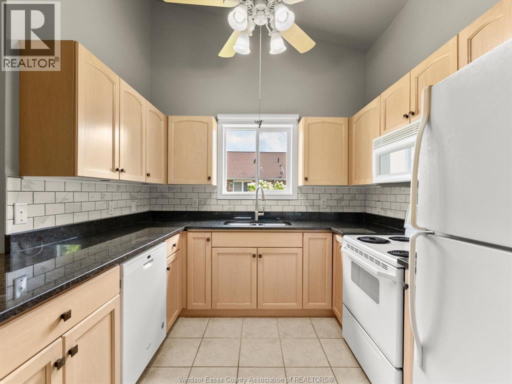 11570 Cormorant Street, Windsor, Ontario N8P 1L8 - Photo 9 - 26019324