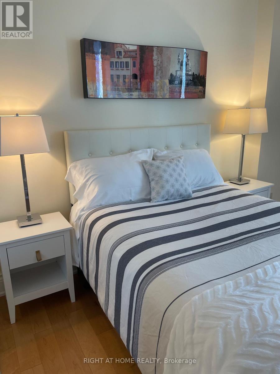 3511 - 208 Queens Quay W, Toronto, Ontario M5J 2Y5 - Photo 8 - C13642342