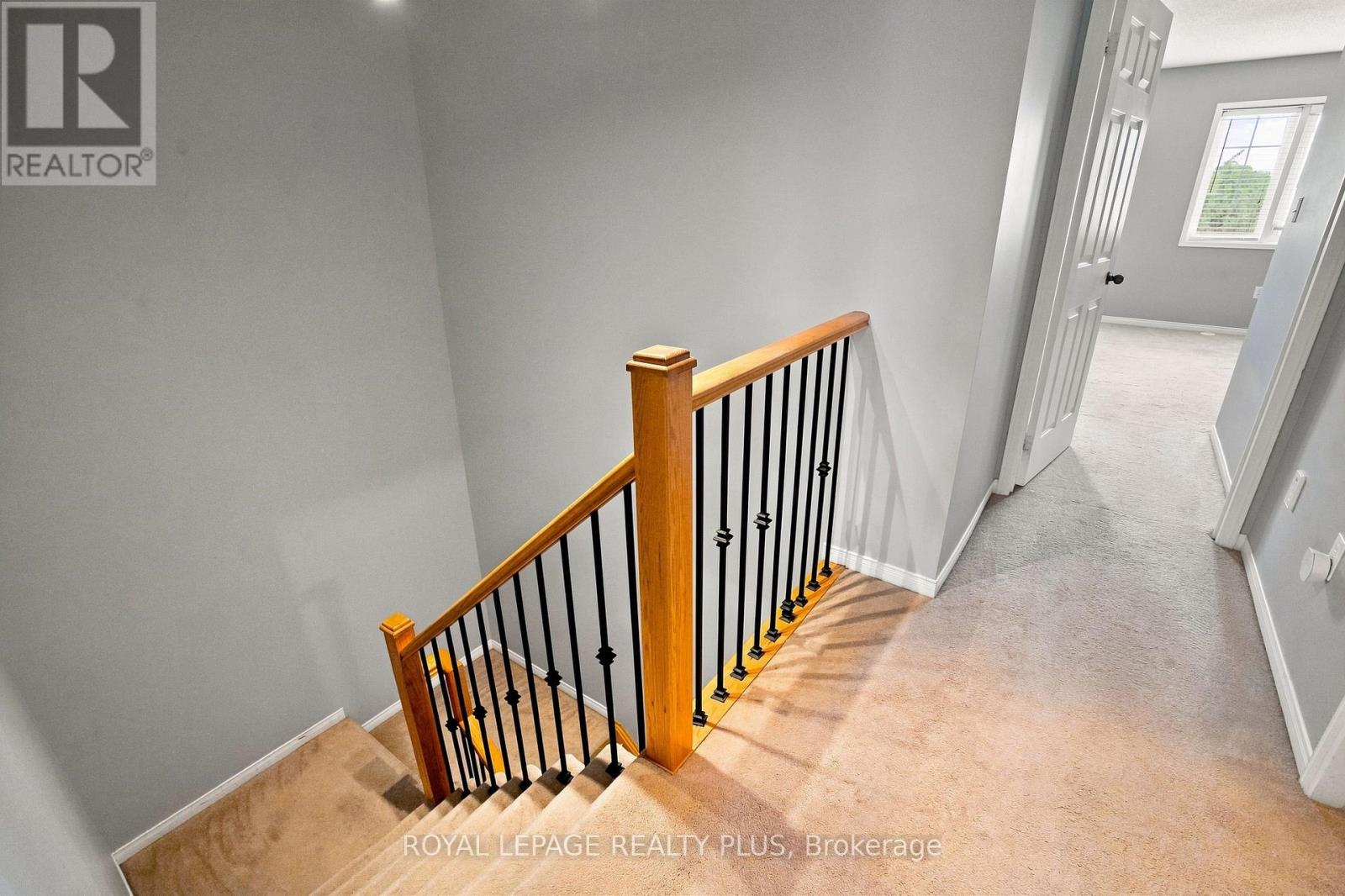 2333 Sutton Drive, Burlington, Ontario  L7L 6Y9 - Photo 19 - W13557874
