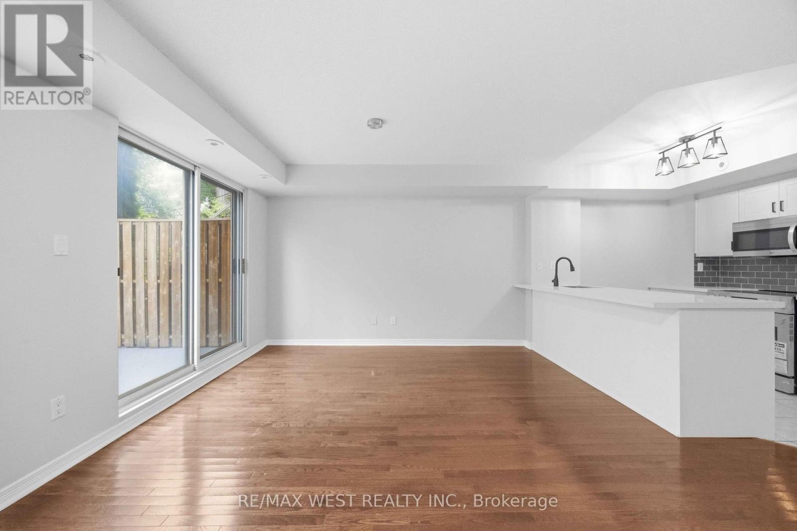 122 - 20 Elsie Lane, Toronto, Ontario  M6P 3N9 - Photo 13 - W13657482