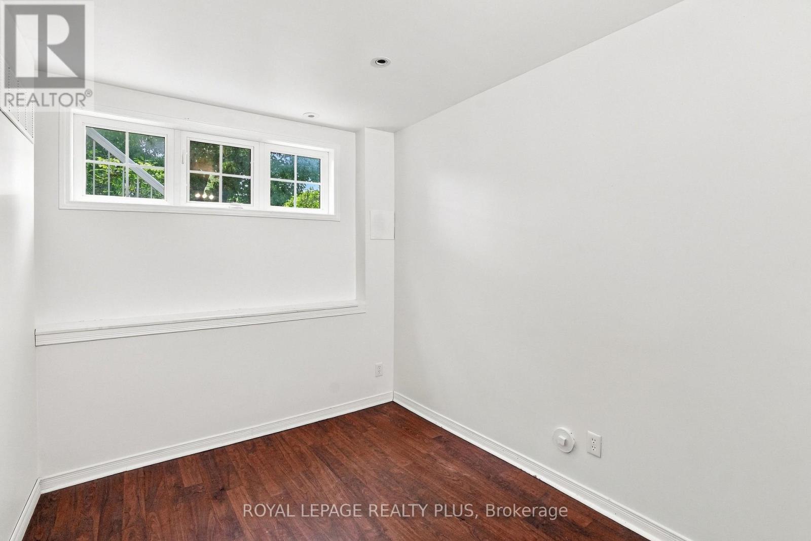 2333 Sutton Drive, Burlington, Ontario  L7L 6Y9 - Photo 34 - W13557874