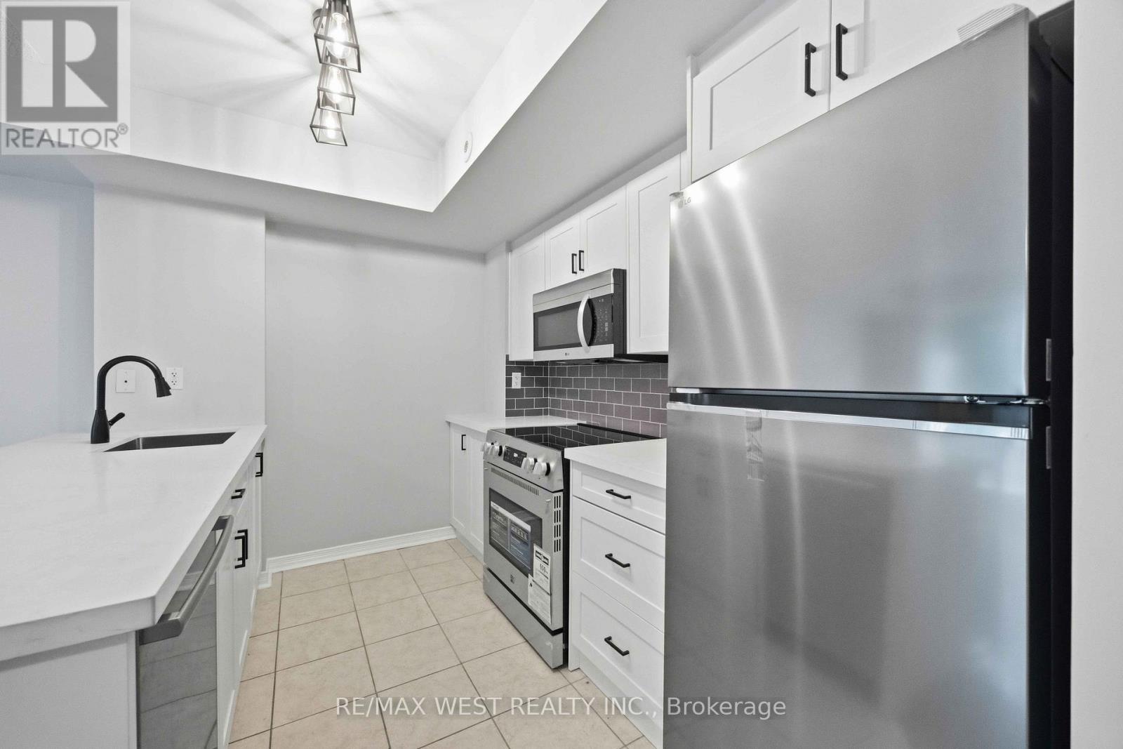 122 - 20 Elsie Lane, Toronto, Ontario  M6P 3N9 - Photo 19 - W13657482