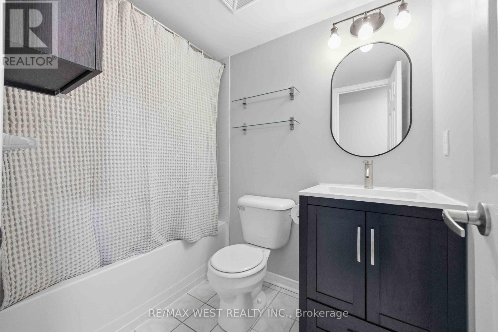 122 - 20 Elsie Lane, Toronto, Ontario  M6P 3N9 - Photo 32 - W13657482