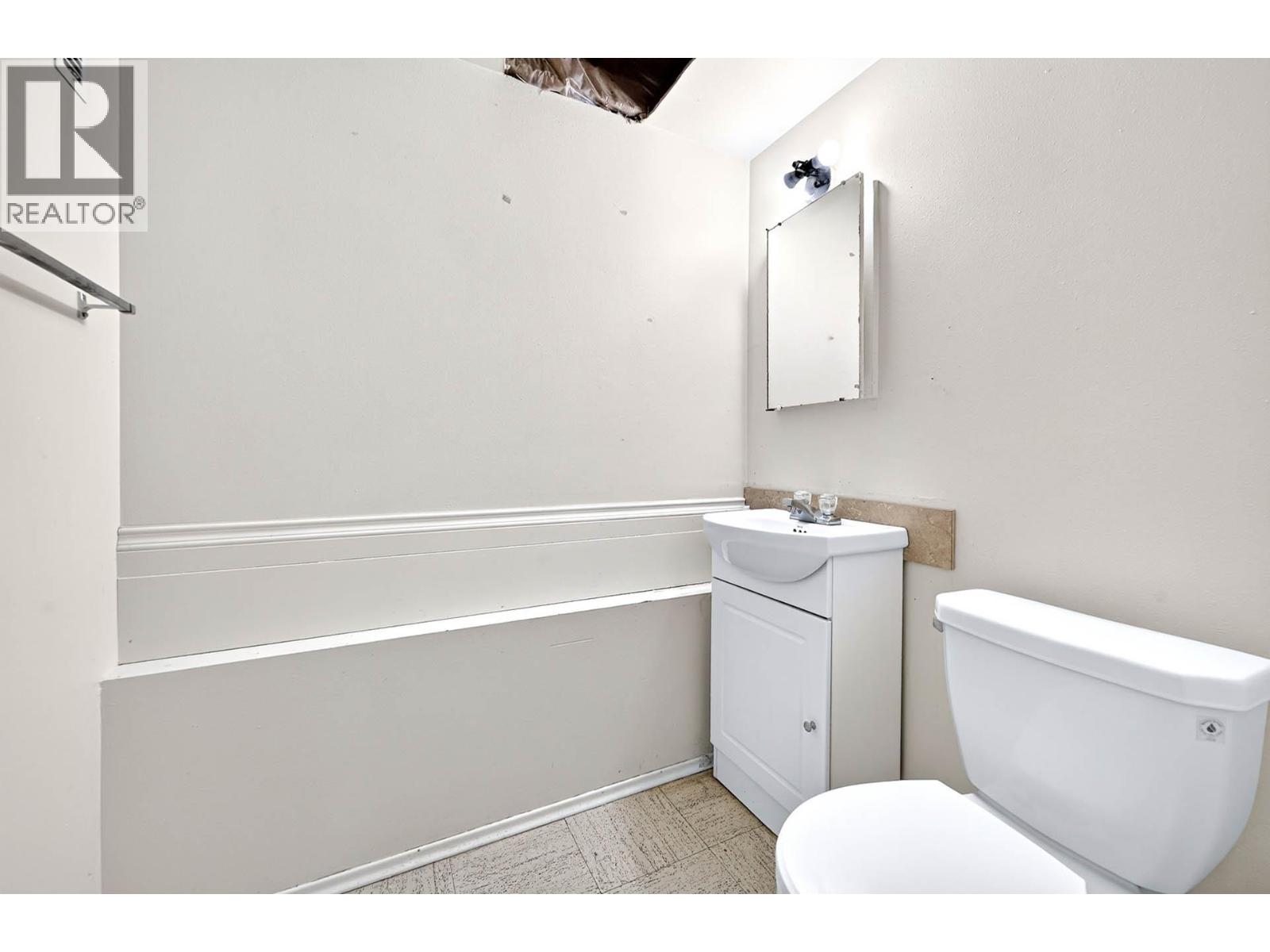800 Valhalla Drive Unit# 40, Kamloops, British Columbia  V2B 1R8 - Photo 24 - 10397244