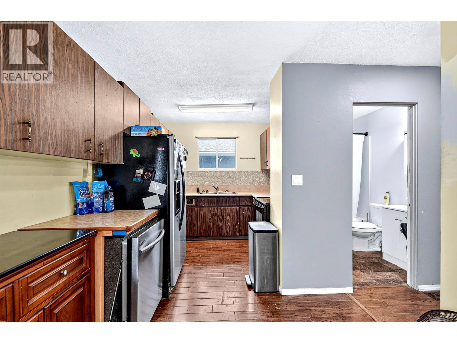 800 Valhalla Drive Unit# 40, Kamloops, British Columbia  V2B 1R8 - Photo 4 - 10397244