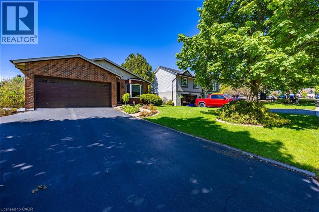 307 Orkney Street W, Caledonia, Ontario  N3W 1A3 - Photo 3 - 40854577