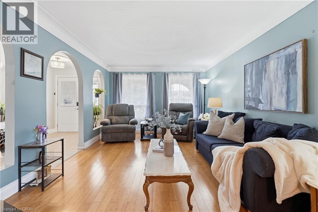 377 Carson Drive, Hamilton, Ontario  L8T 4T8 - Photo 6 - 40853889