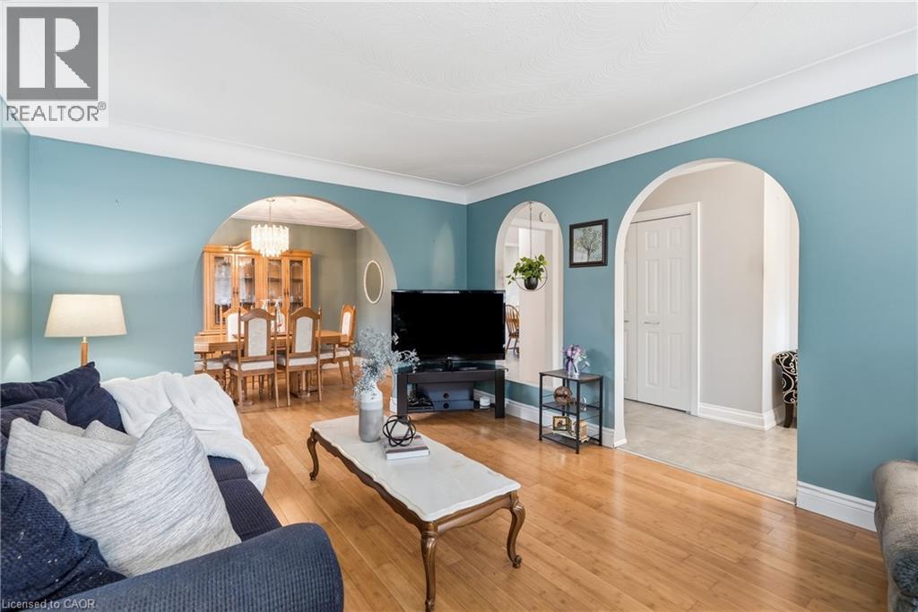 377 Carson Drive, Hamilton, Ontario  L8T 4T8 - Photo 7 - 40853889