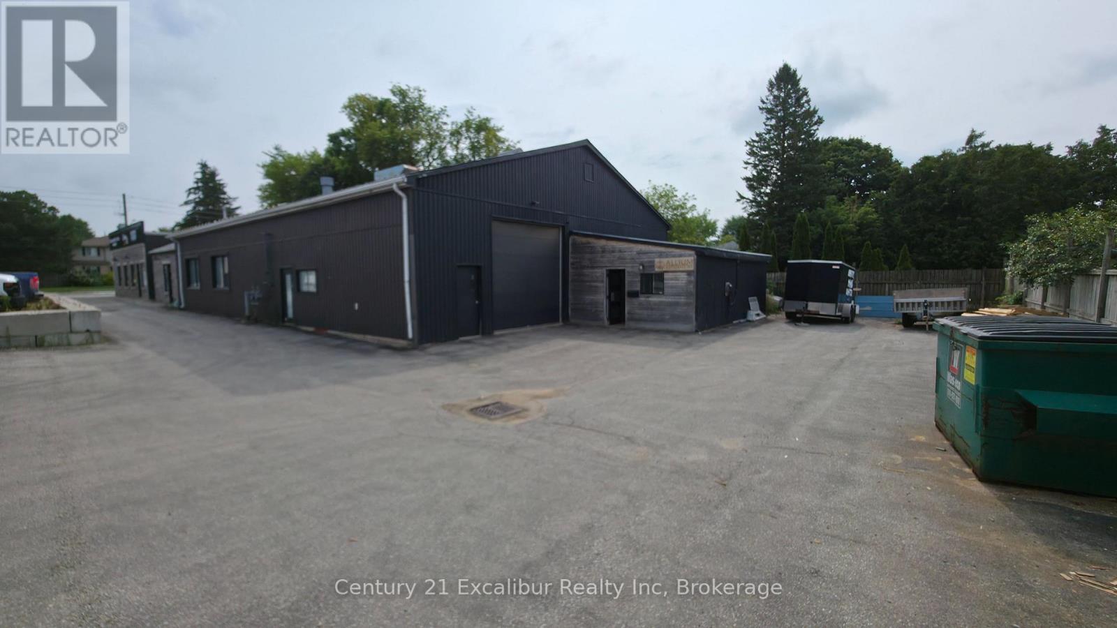 645 ST DAVID STREET N, centre wellington (fergus), Ontario