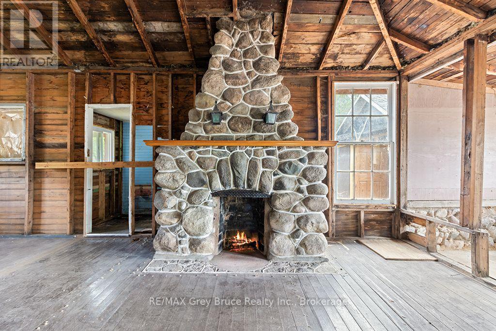 11 Mcneil Street, Northern Bruce Peninsula, Ontario N0H 1W0 - Photo 19 - X13658226