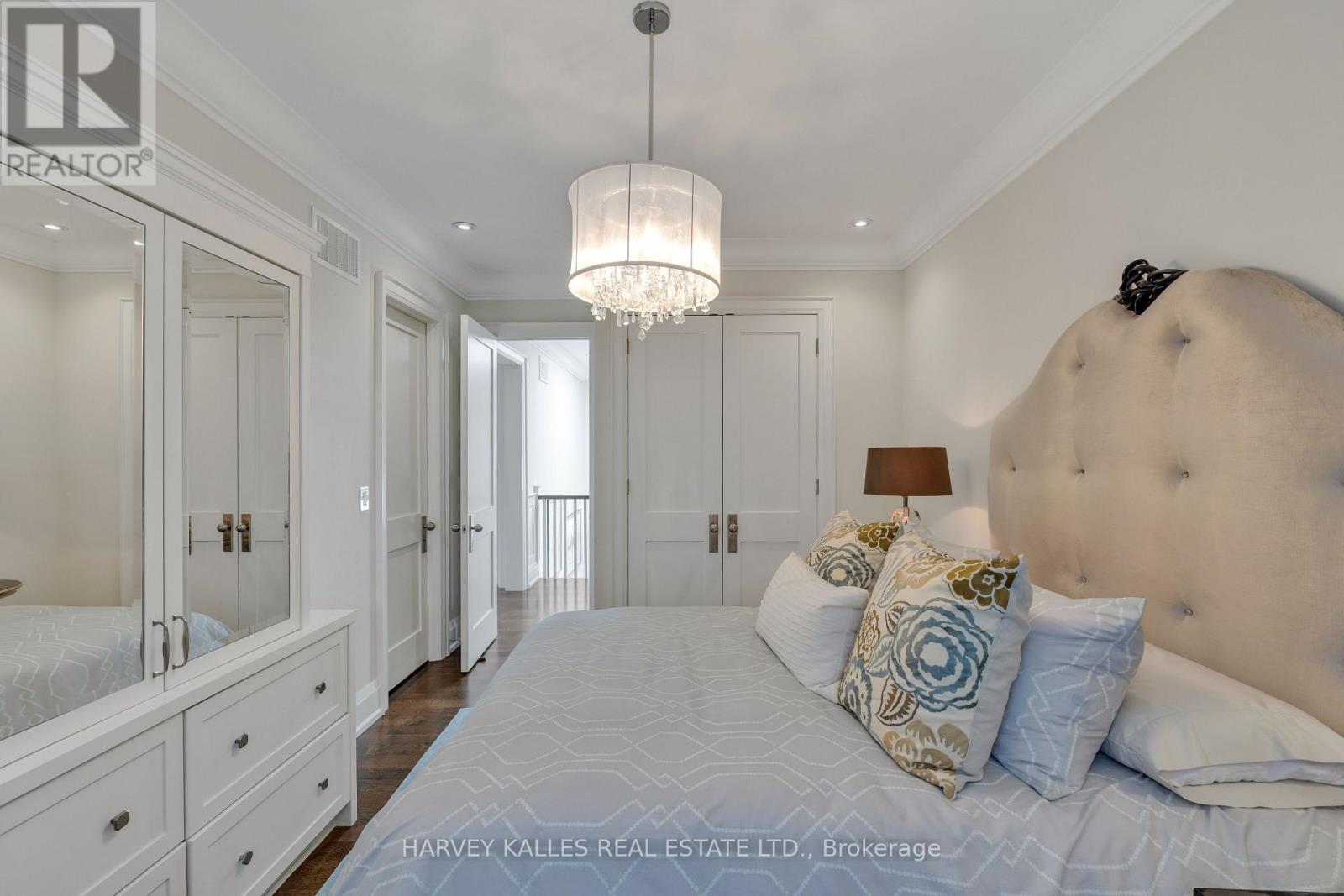 516 Douglas Avenue, Toronto, Ontario  M5M 1H5 - Photo 27 - C13657980