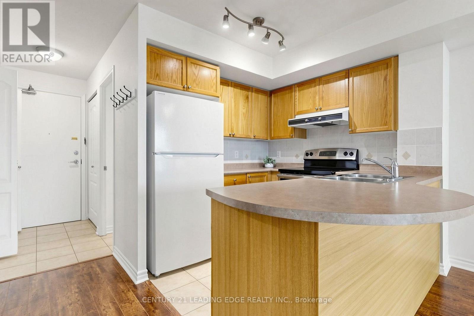 905 - 17 Barberry Place, Toronto, Ontario  M2K 3E2 - Photo 9 - C13657998
