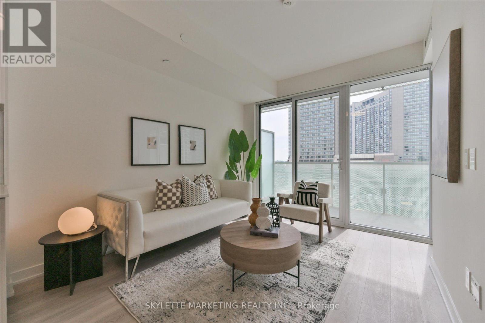 617 - 15 QUEENS QUAY E, Toronto, Ontario