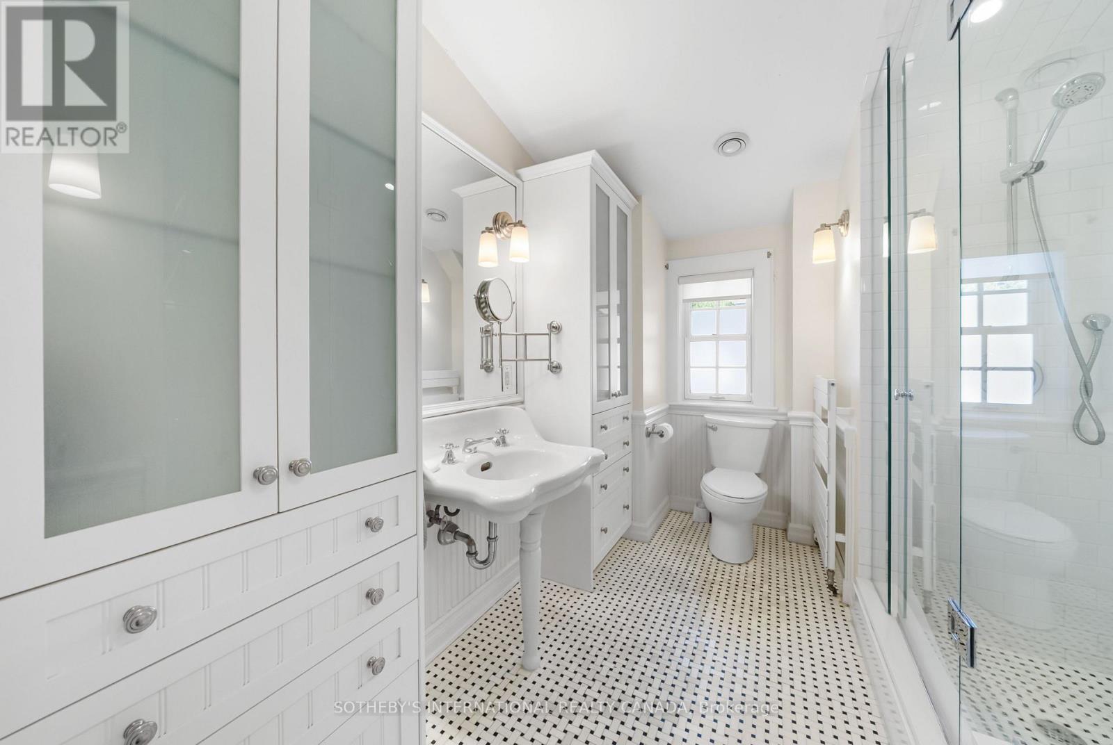 236 Poplar Plains Road, Toronto, Ontario  M4V 2N7 - Photo 38 - C13658168