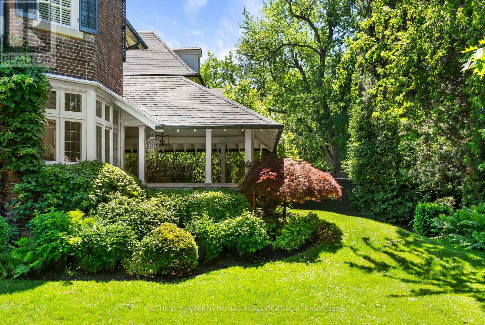 236 Poplar Plains Road, Toronto, Ontario  M4V 2N7 - Photo 47 - C13658168