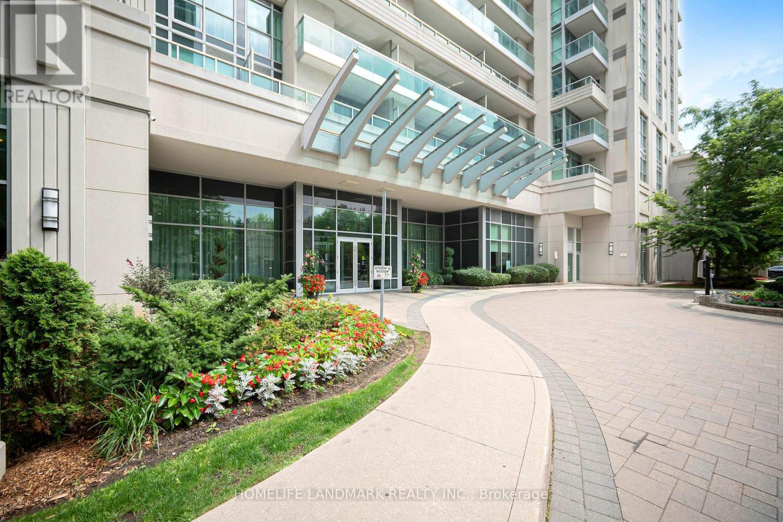 701 - 17 Anndale Drive, Toronto, Ontario  M2N 2W7 - Photo 4 - C13658206
