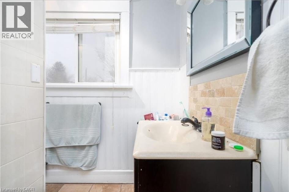 98 Brubacher Street Unit# Upper, Kitchener, Ontario  N2H 2W2 - Photo 9 - 40850024