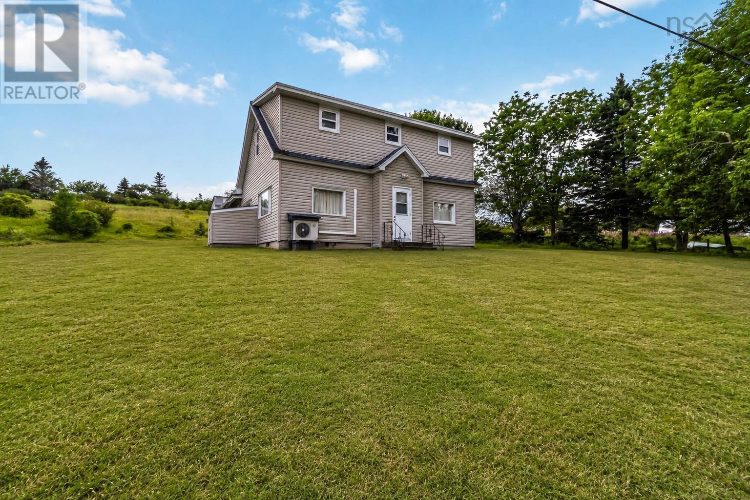 67 Croft Avenue, Crescent Beach, Nova Scotia  B0R 1C0 - Photo 3 - 202604266