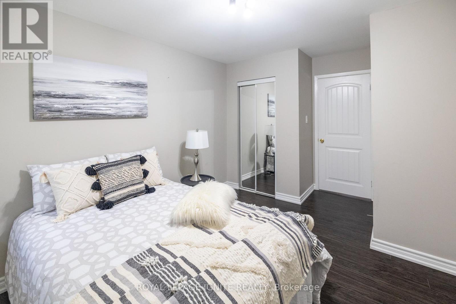 803 Fairview Avenue, Pickering, Ontario  L1W 1M7 - Photo 12 - E13657952