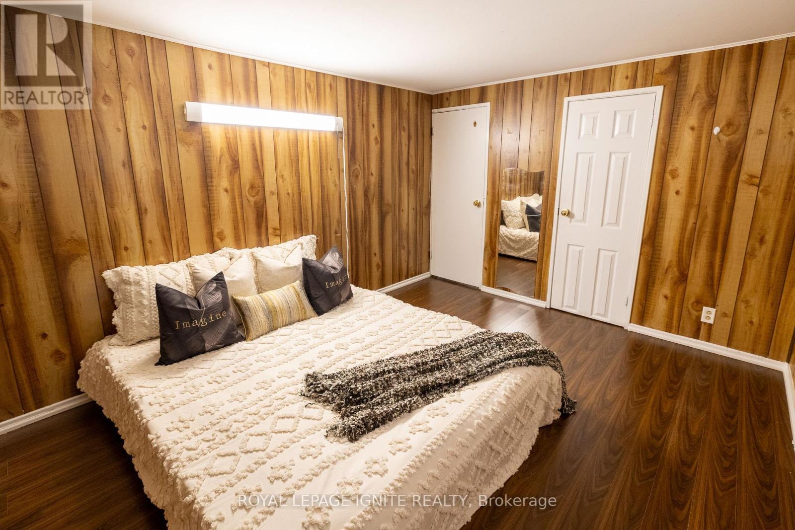 803 Fairview Avenue, Pickering, Ontario  L1W 1M7 - Photo 23 - E13657952