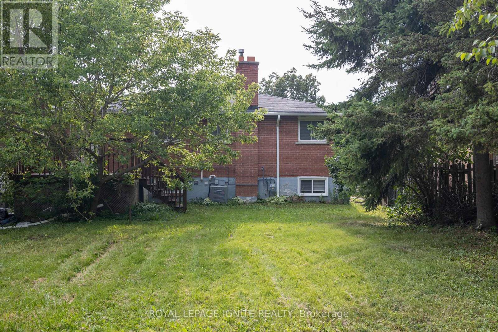 803 Fairview Avenue, Pickering, Ontario  L1W 1M7 - Photo 27 - E13657952