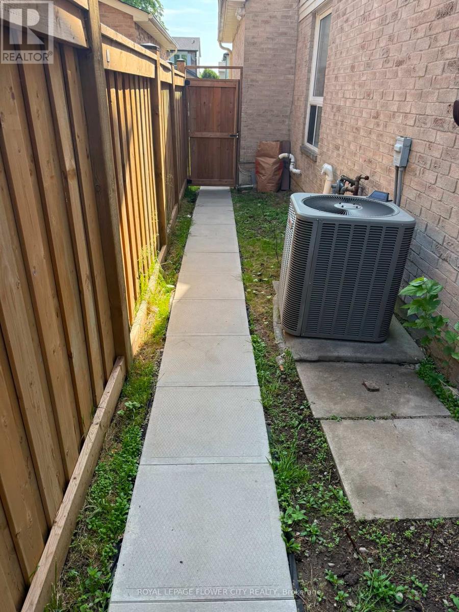 Basement - 34 Gilmour Road, Ajax, Ontario  L1S 5J5 - Photo 10 - E13658008