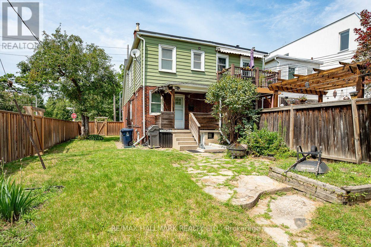Main - 2159 Gerrard Street E, Toronto, Ontario  M4E 2C4 - Photo 14 - E13658104