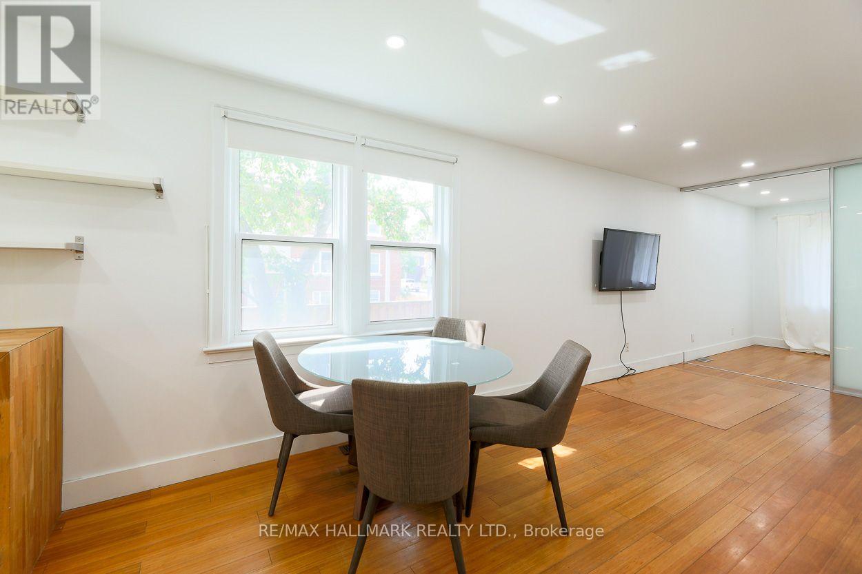 Main - 2159 Gerrard Street E, Toronto, Ontario  M4E 2C4 - Photo 5 - E13658104