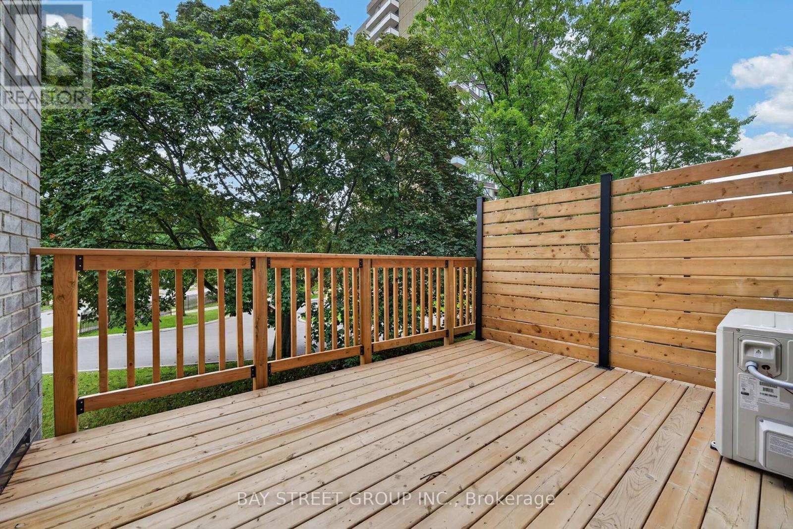 29 Calamint Lane, Toronto, Ontario  M1W 2H1 - Photo 18 - E13658116