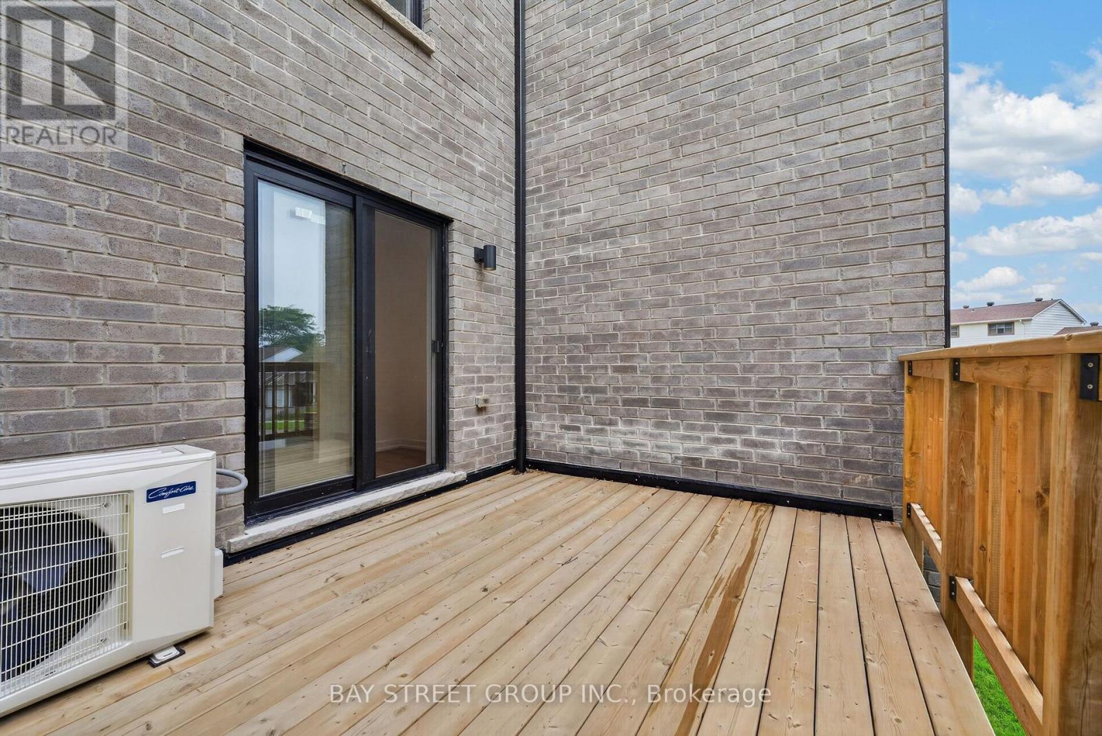 29 Calamint Lane, Toronto, Ontario  M1W 2H1 - Photo 19 - E13658116