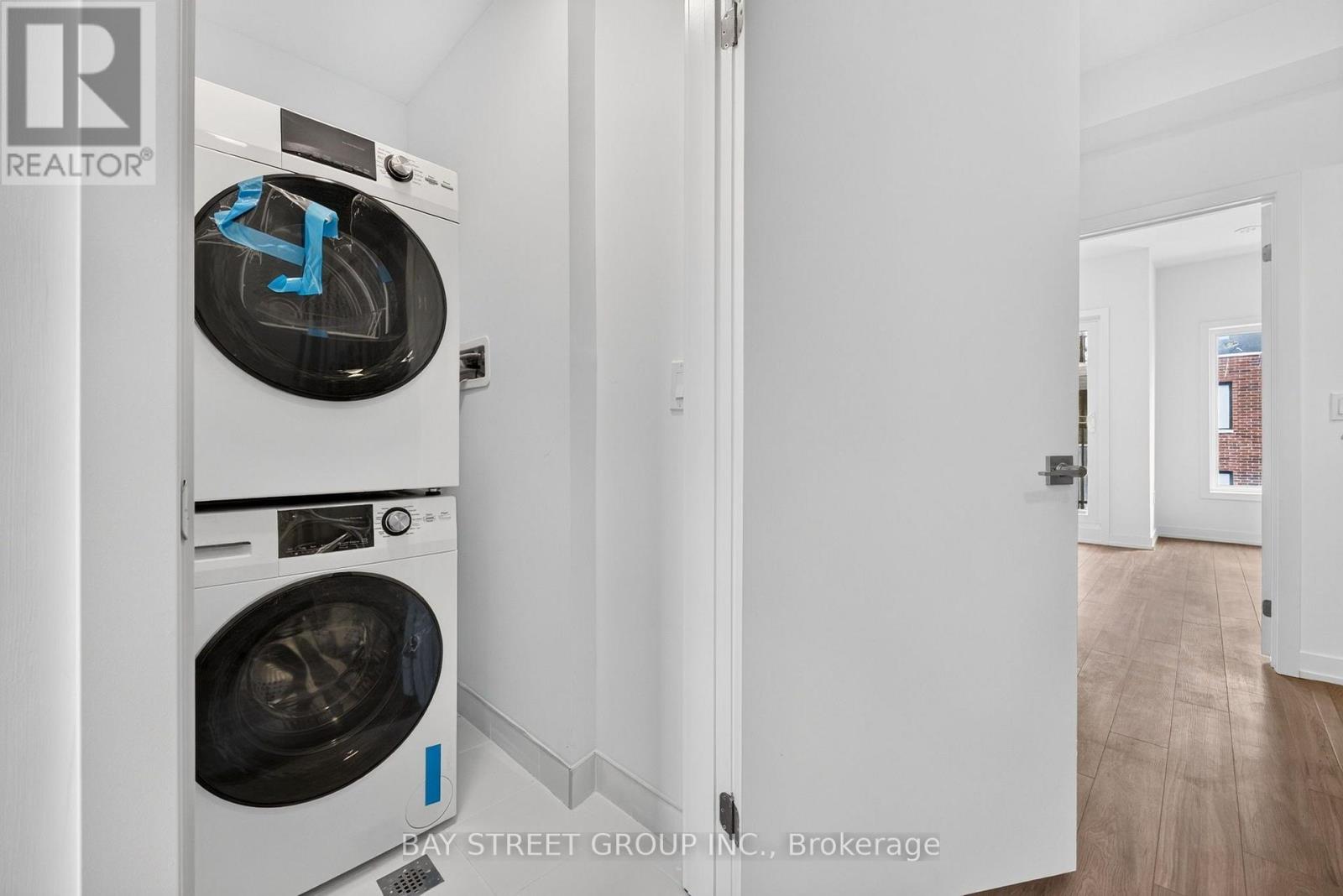 29 Calamint Lane, Toronto, Ontario  M1W 2H1 - Photo 28 - E13658116