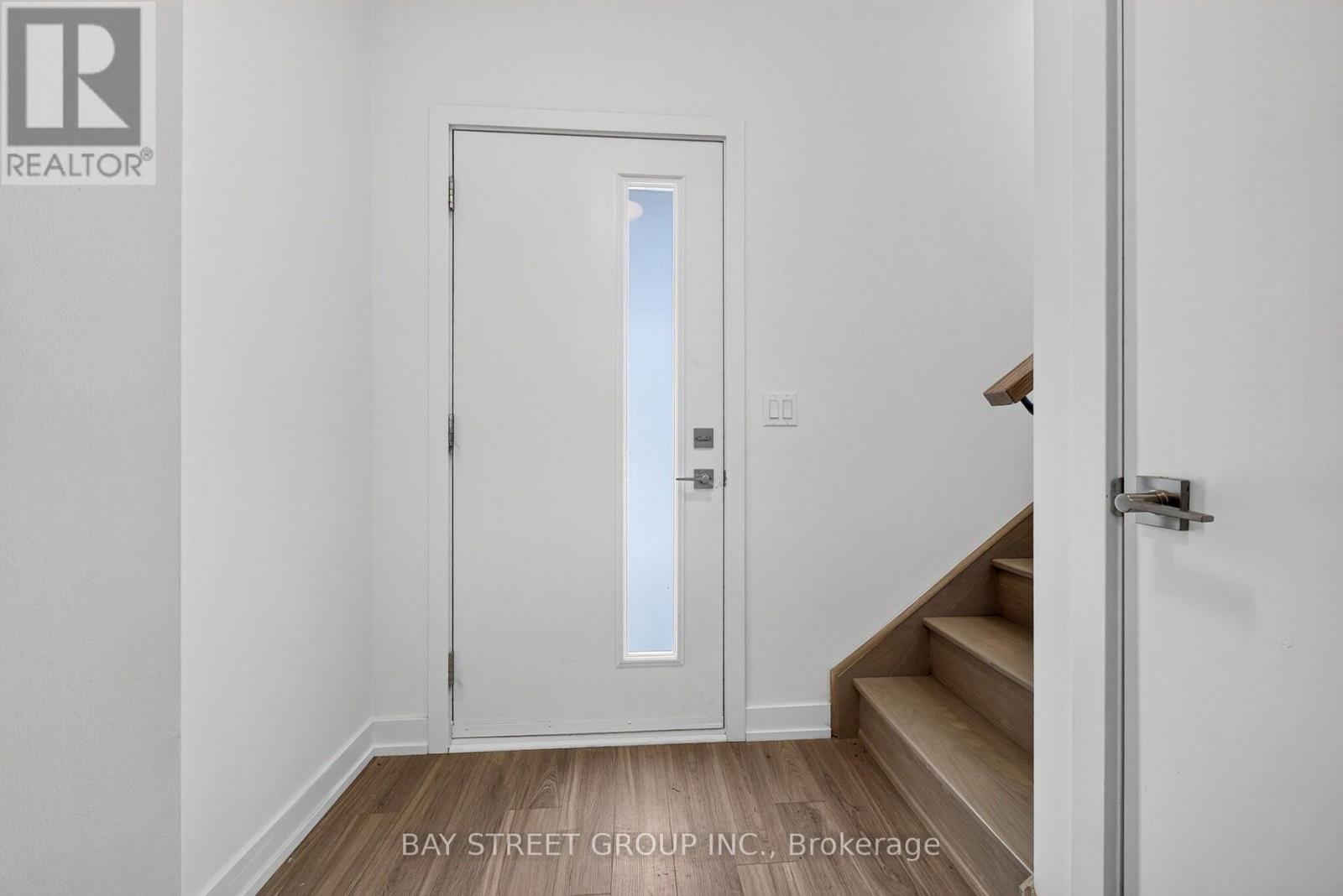 29 Calamint Lane, Toronto, Ontario  M1W 2H1 - Photo 7 - E13658116