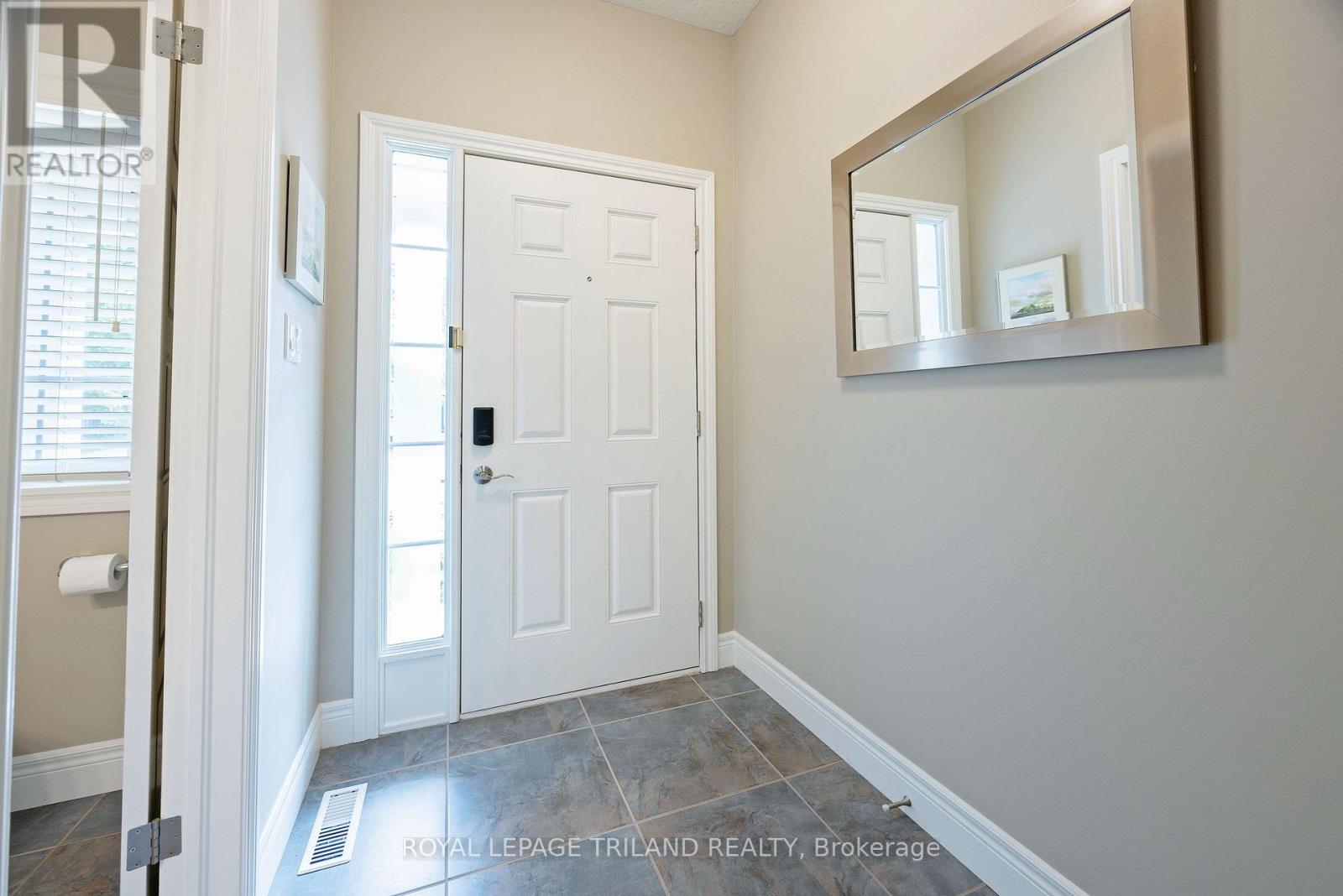 49 Orchard Street, London South, Ontario  N6J 2R4 - Photo 3 - X13658036