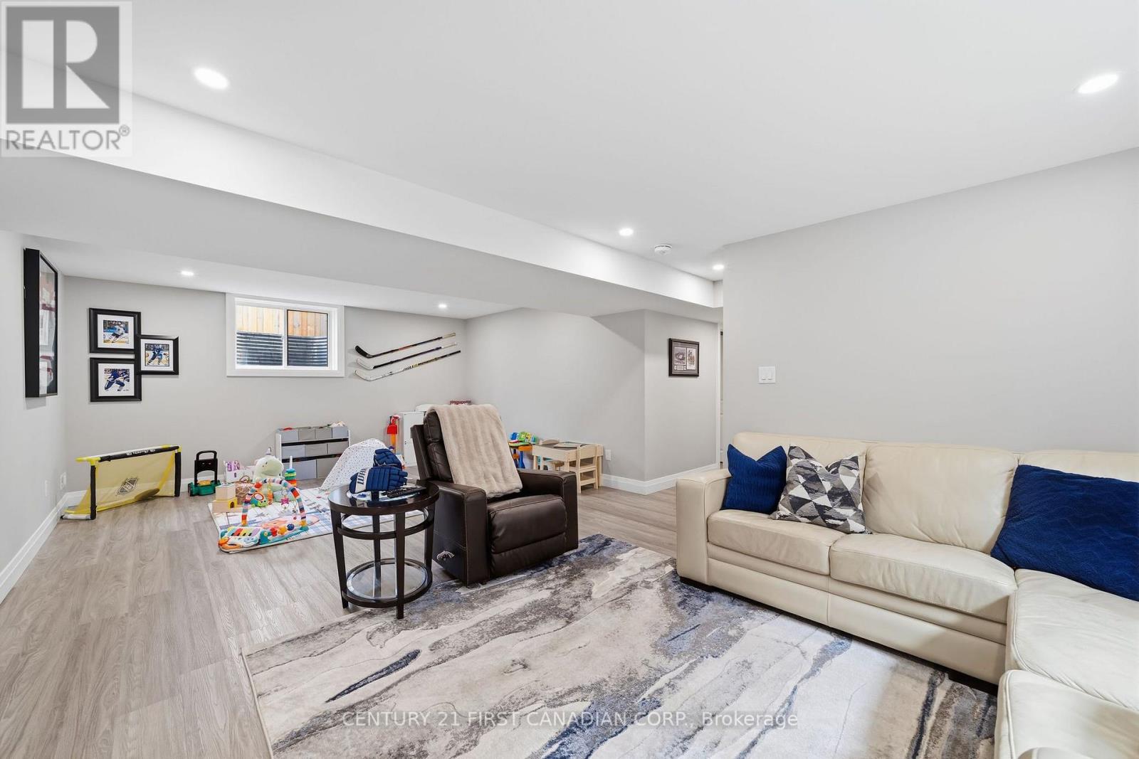 15 Nicholson Street, Lucan Biddulph, Ontario  N0M 2J0 - Photo 30 - X13658120