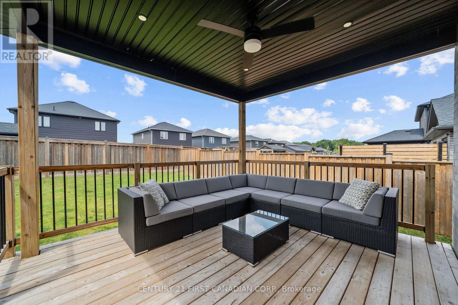 15 Nicholson Street, Lucan Biddulph, Ontario  N0M 2J0 - Photo 35 - X13658120