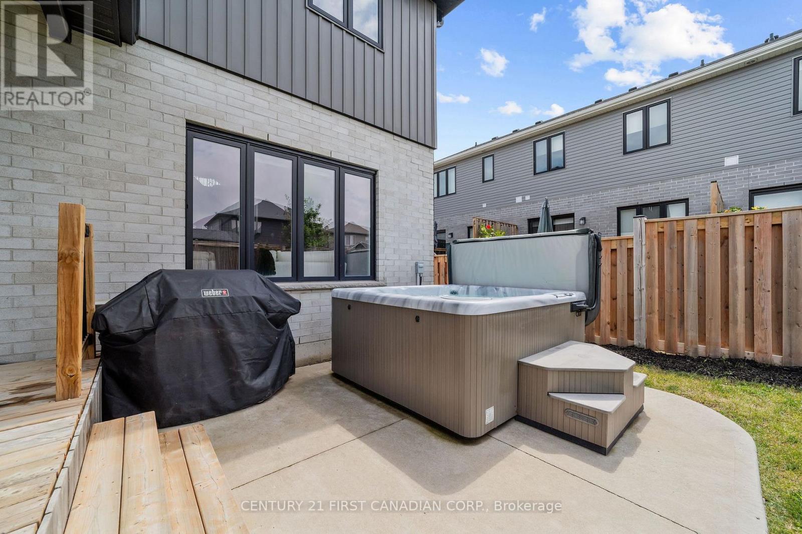 15 Nicholson Street, Lucan Biddulph, Ontario  N0M 2J0 - Photo 37 - X13658120