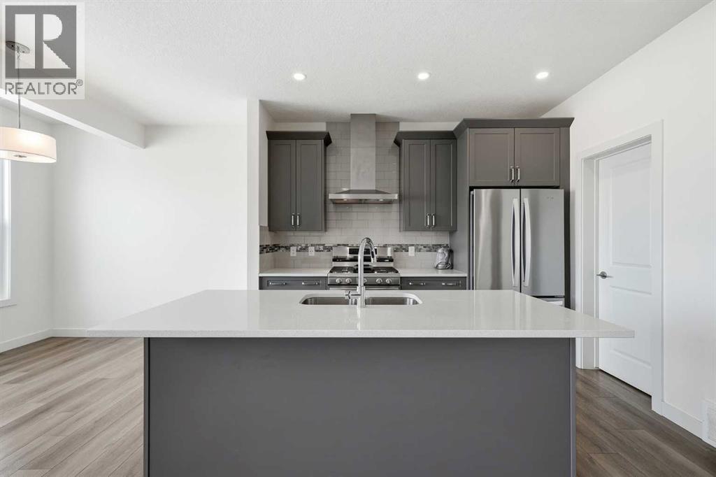 276 Belvedere Drive, Calgary, Alberta  T2A 7M5 - Photo 3 - A2318570