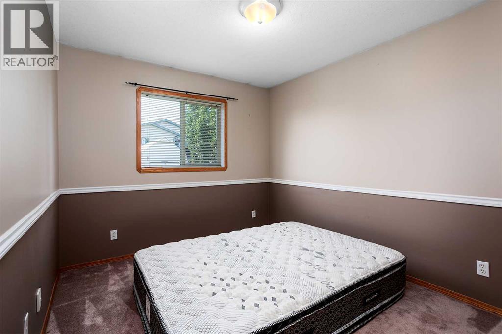 55 Edgewood Drive, Camrose, Alberta  T4V 4Z3 - Photo 14 - A2320983