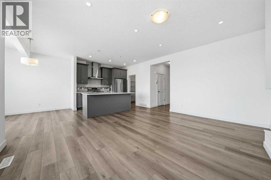 276 Belvedere Drive, Calgary, Alberta  T2A 7M5 - Photo 13 - A2318570