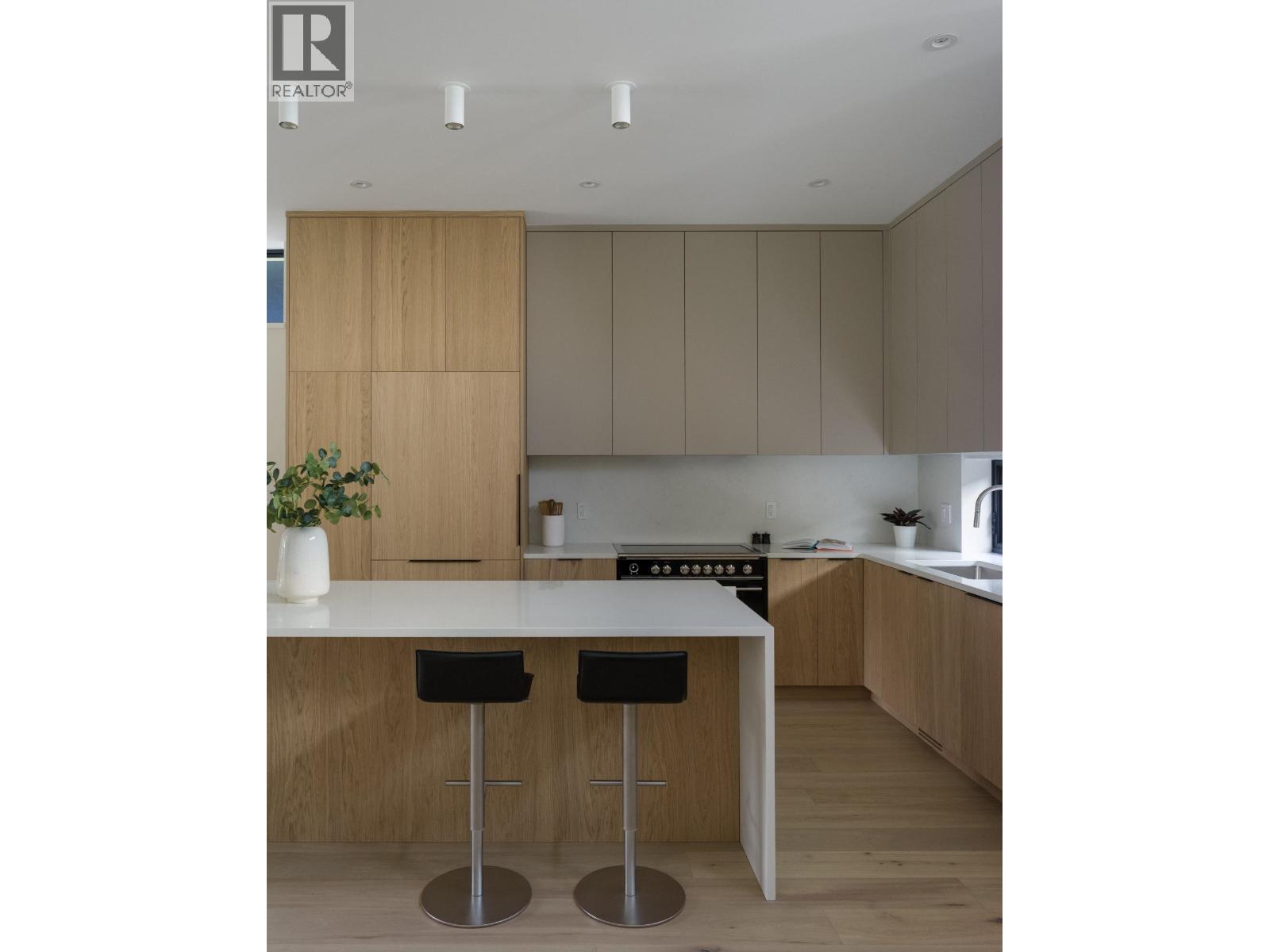 893 E 21st Avenue, Vancouver, British Columbia  V5V 1S3 - Photo 9 - R3126766