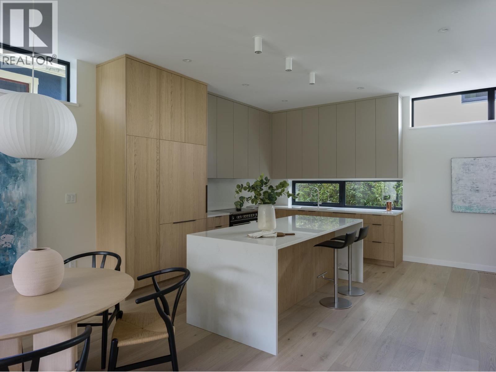 893 E 21st Avenue, Vancouver, British Columbia  V5V 1S3 - Photo 6 - R3126766