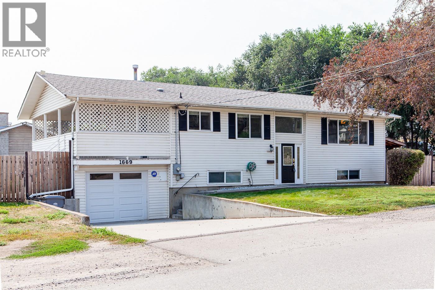 1669 WESTMOUNT Drive, Kamloops, British Columbia