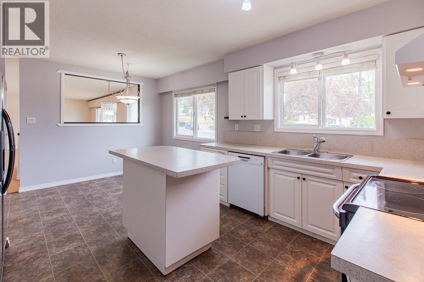 1669 Westmount Drive, Kamloops, British Columbia  V2B 6A4 - Photo 20 - 10397260