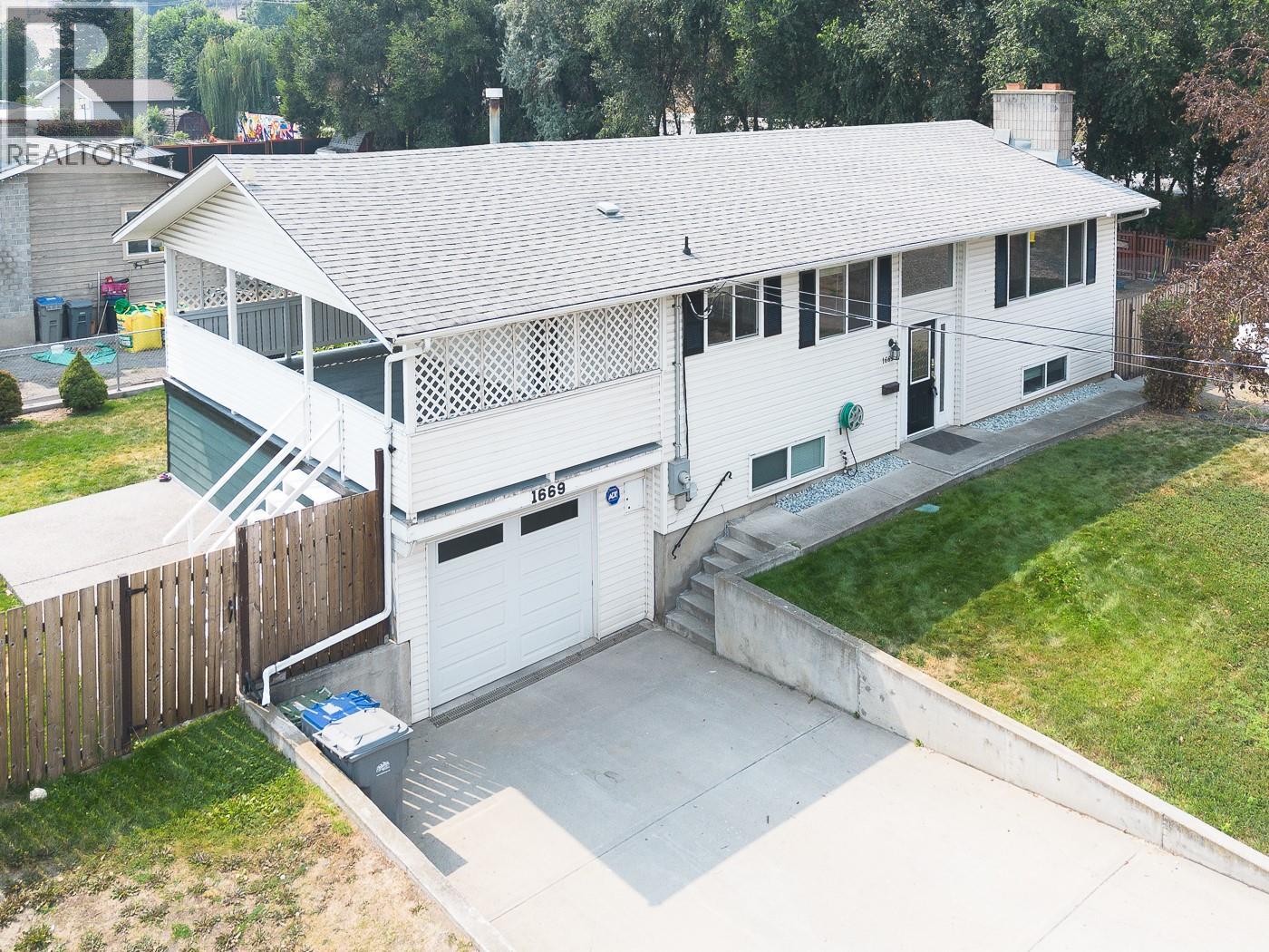 1669 Westmount Drive, Kamloops, British Columbia  V2B 6A4 - Photo 38 - 10397260