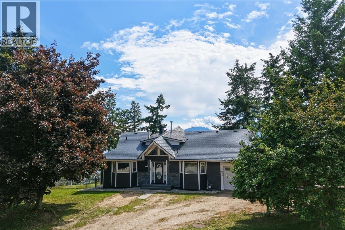 3690 Southview Road, Tappen, British Columbia  V0E 2X1 - Photo 2 - 10397324