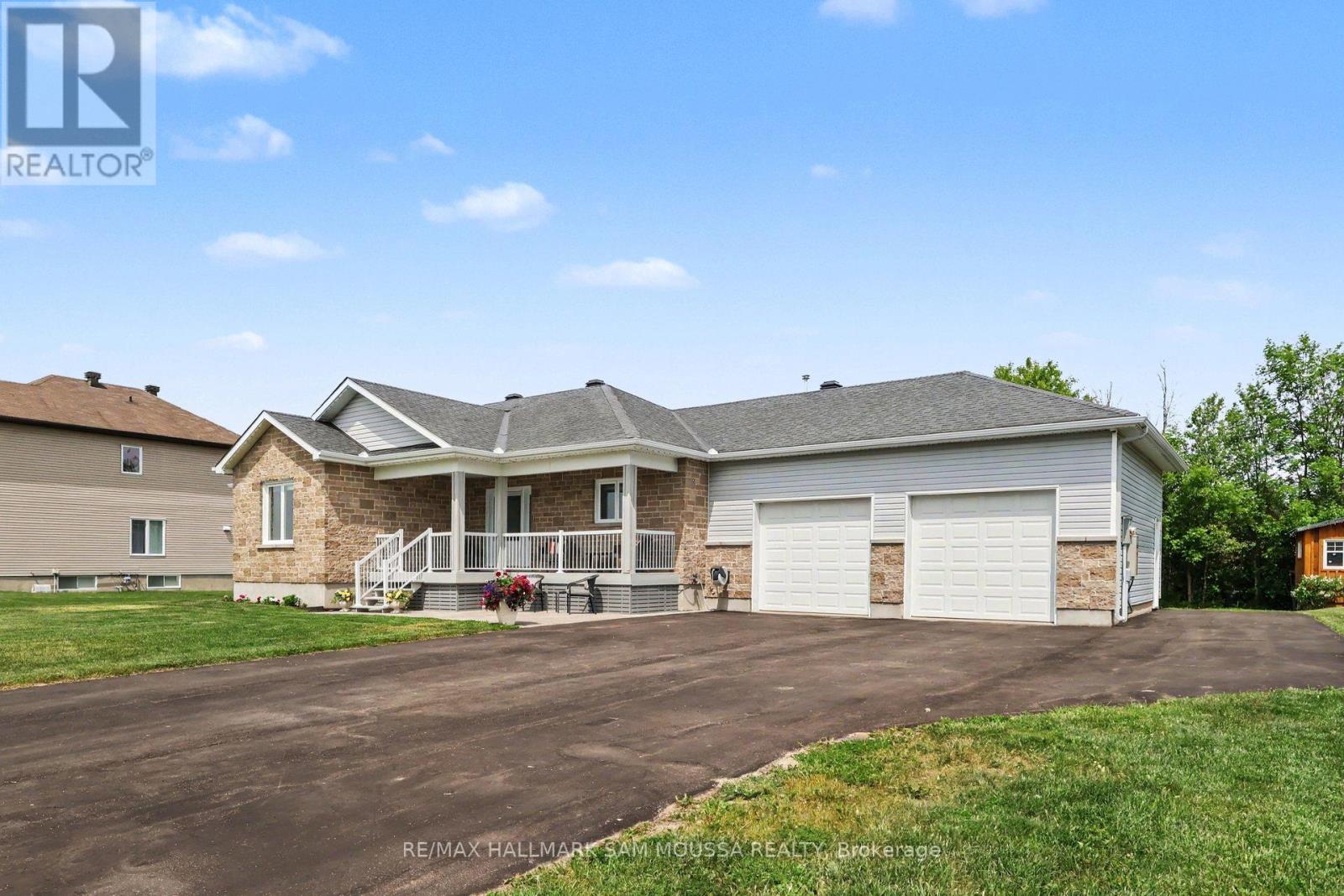 105 Danika Street, Clarence-Rockland, Ontario K0A 2A0 - Photo 2 - X13657966